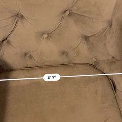 Single Small Comfy Couch 