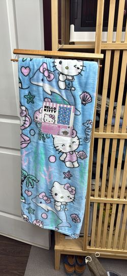 Hello Kitty Mermaid Blanket/ Plush Throw: BRAND NEW