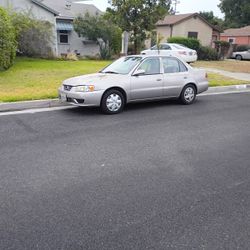 2000 Toyota Corolla