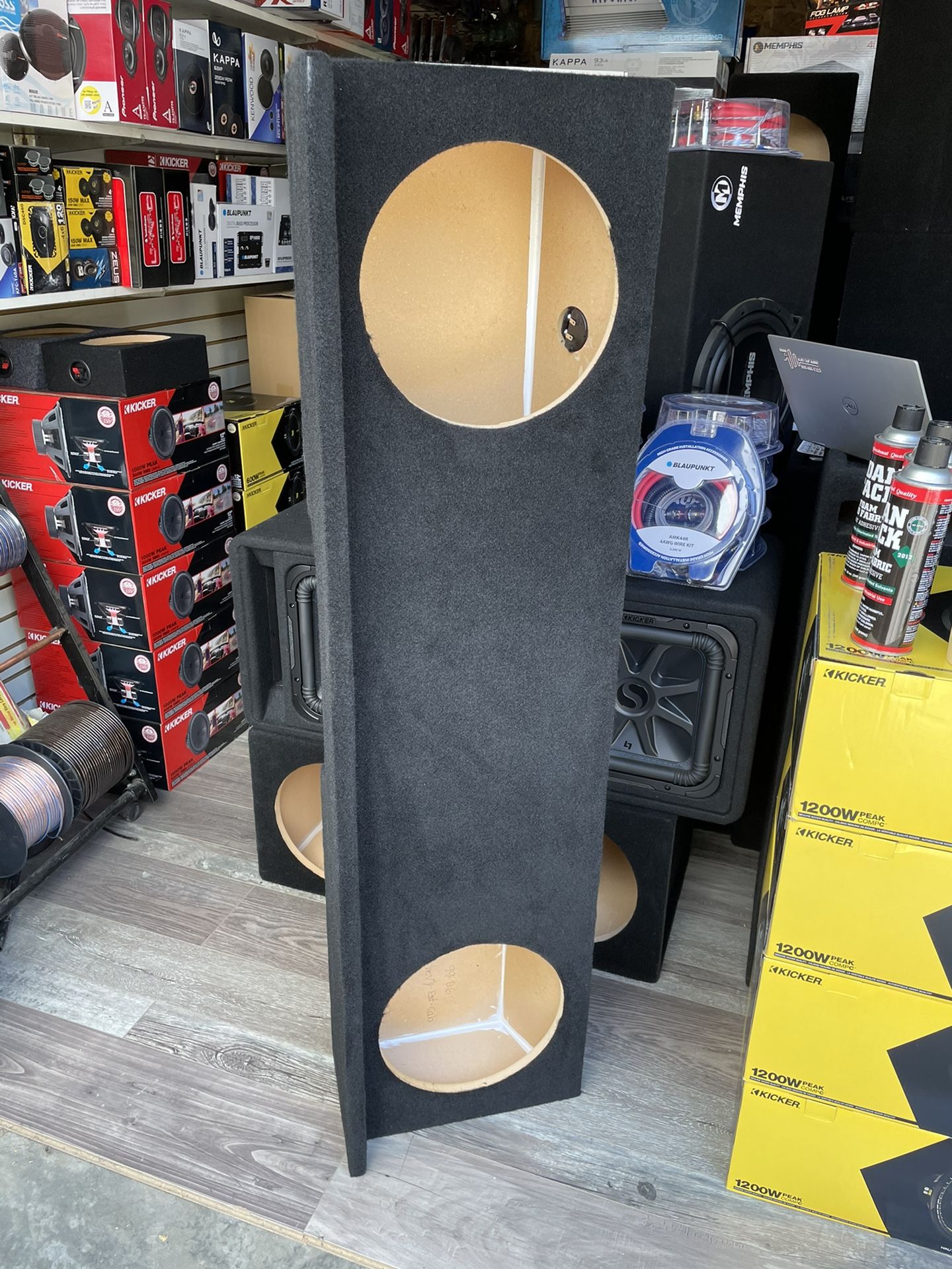 Speaker Box Silverado/Sierra Extra Cab 99-06