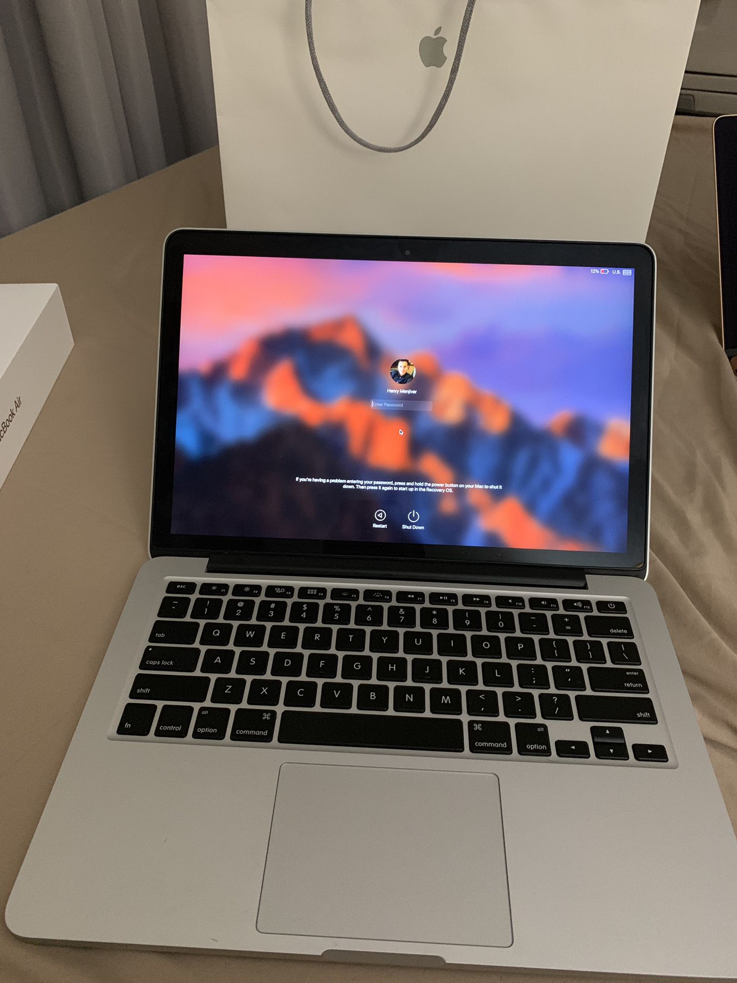 MacBook Pro 13 inch (128GB Early 2015)