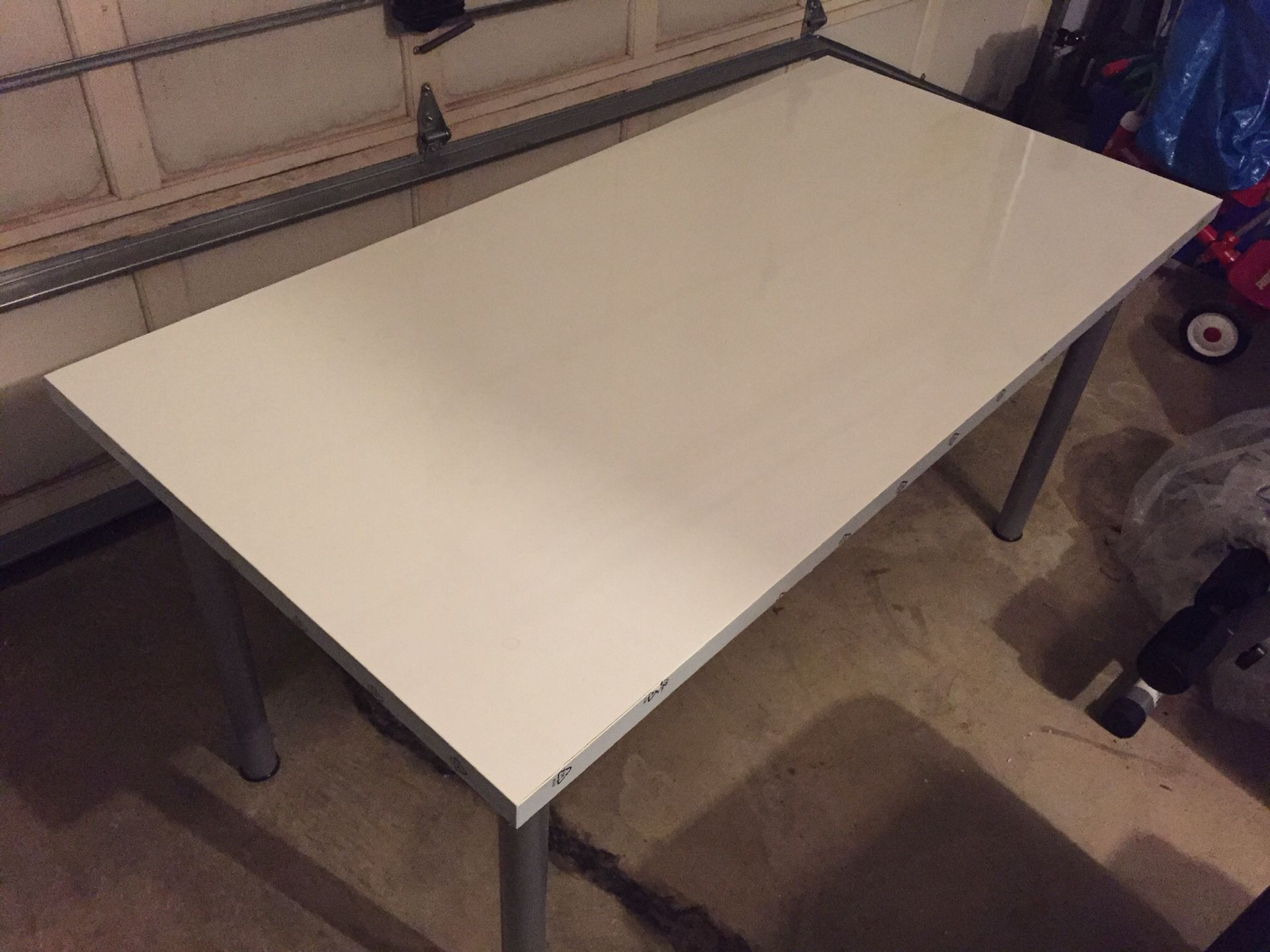 IKEA White Gloss Desk/ Metallic Silver Legs