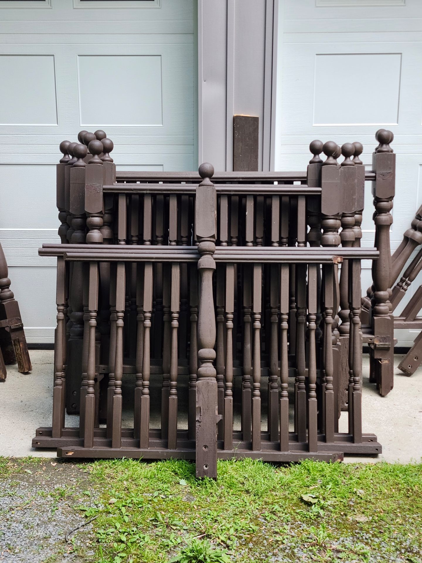Custom built 100% cedar railings