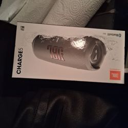JBL CHARGE 5