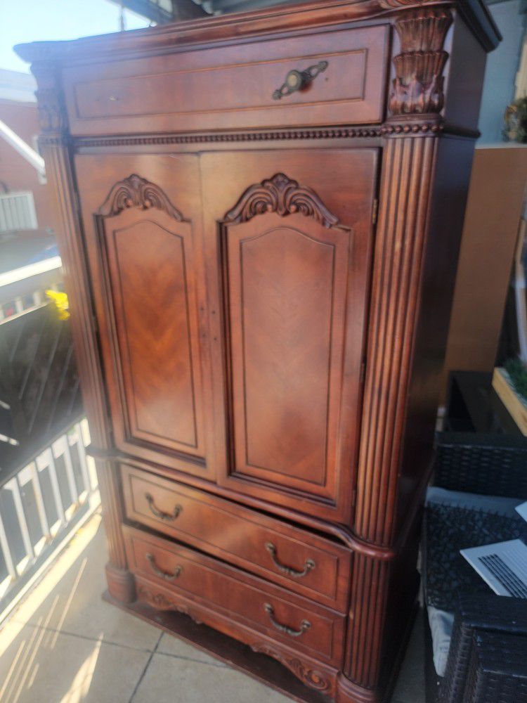 Armoire For Free