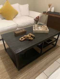 Título para Marketplace: Modern Black Coffee Table with Storage Shelf – Mesa de Centro