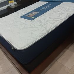 *Bedroom Special*---Voyager Air Cool Mattress And Foundation Sets---Starting At $549---Delivery And Financing👍
