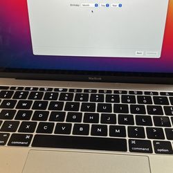 Apple. MacBook 