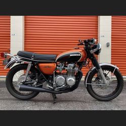 Vintage 1973 Honda 500 F Motorcycle 
