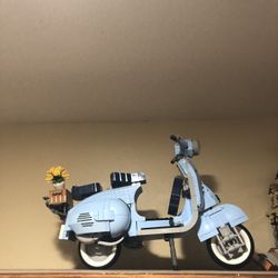 Lego Vespa Scooter 