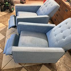 Two Lounge Chairs Recliner Chair