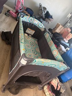 Baby crib