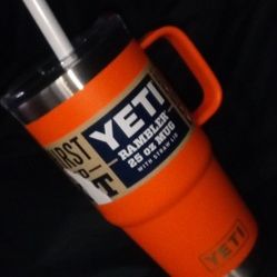 Yeti Rambler 25 Oz Mug W/ Straw NWT