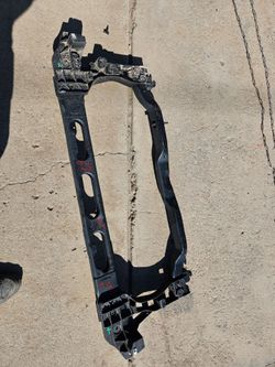Dodge ram 1500 radiador support oem