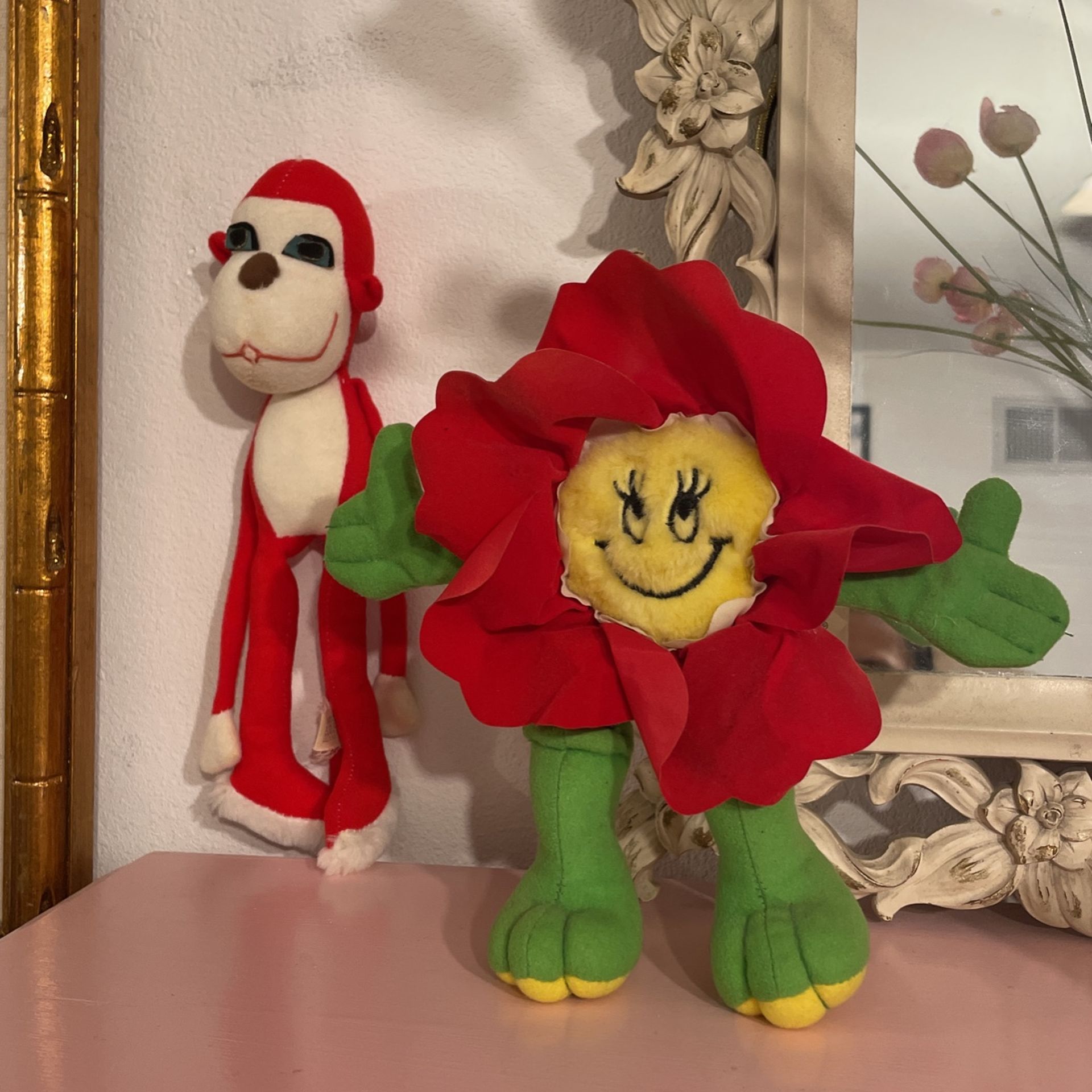 Vintage Monkey Flower Stuffed Animals Plush Toys. Set of 2. Ht: 9” & 11” Tall