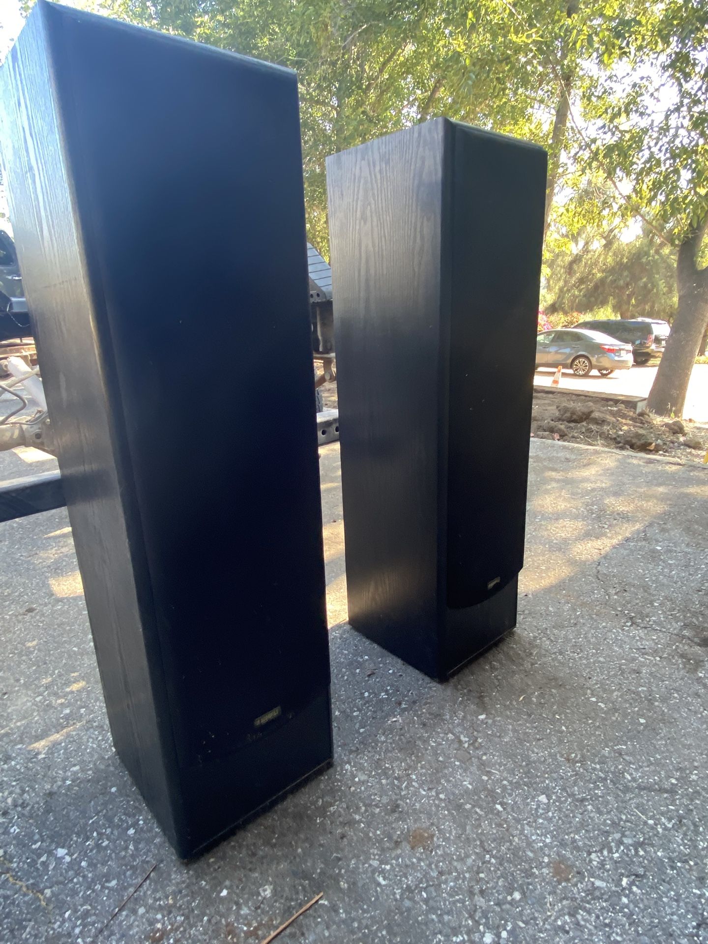 Floor Speakers Audiofile
