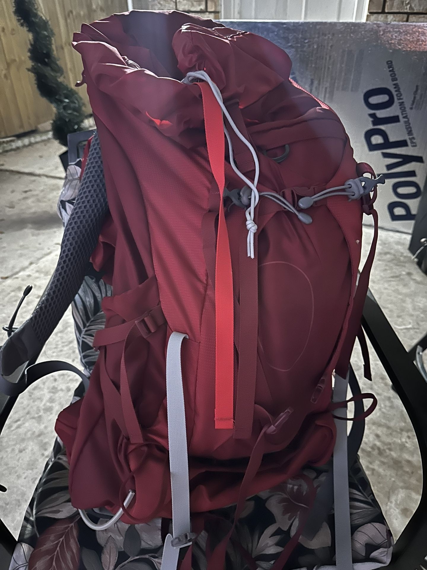Ladies Osprey hiking Pack