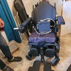 Medical POWER WHEELCHAIR Invacar TDXSP2
