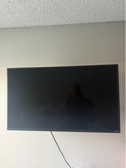 Tv with mount (vizio) 43’inch