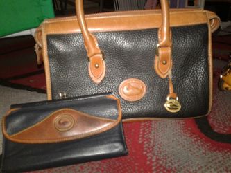 Dooney & Bourke purse and wallet