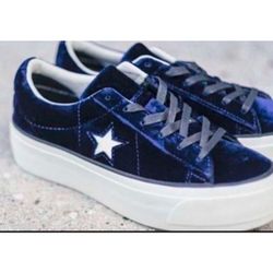 CONVERSE ONE STAR VELVET PLATFORM SHOES