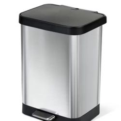 Glad Step Trash Can, 13 Gal