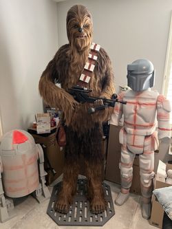 Life-sized Star Wars Chewbacca with Sound / Animatronics - Over 7 feet 6 inches tall!