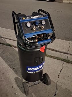 Kobalt QUIET TECH 26 Gallon 150 PSI Portable Electric Vertical Air Compressor