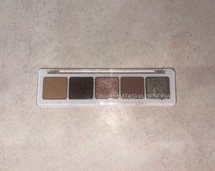 Women’s makeup