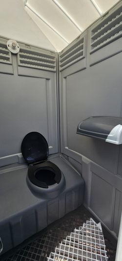 Porta potty for sale