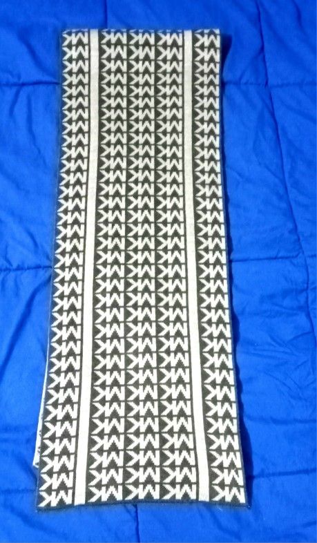 New Michael Kors scarf