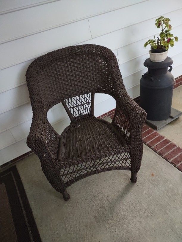 Brown Ratan/wicker Patio Chair