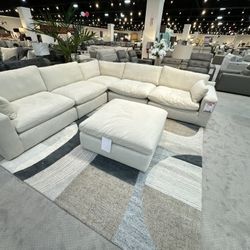 Sectional Sofa 