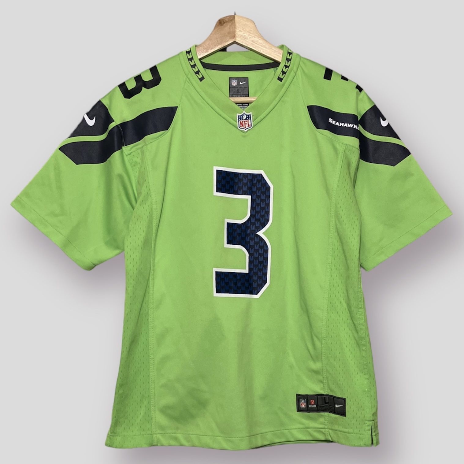 Nike Russell Wilson Seattle Seahawks #3 Color Rush Jersey Neon SizeYouth L  14/16 for Sale in Snoqualmie, WA - OfferUp