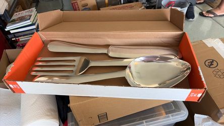 Knife, fork & spoon metal wall decor
