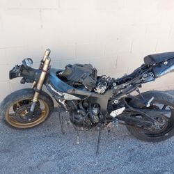2003 R6/2007 Zx6r