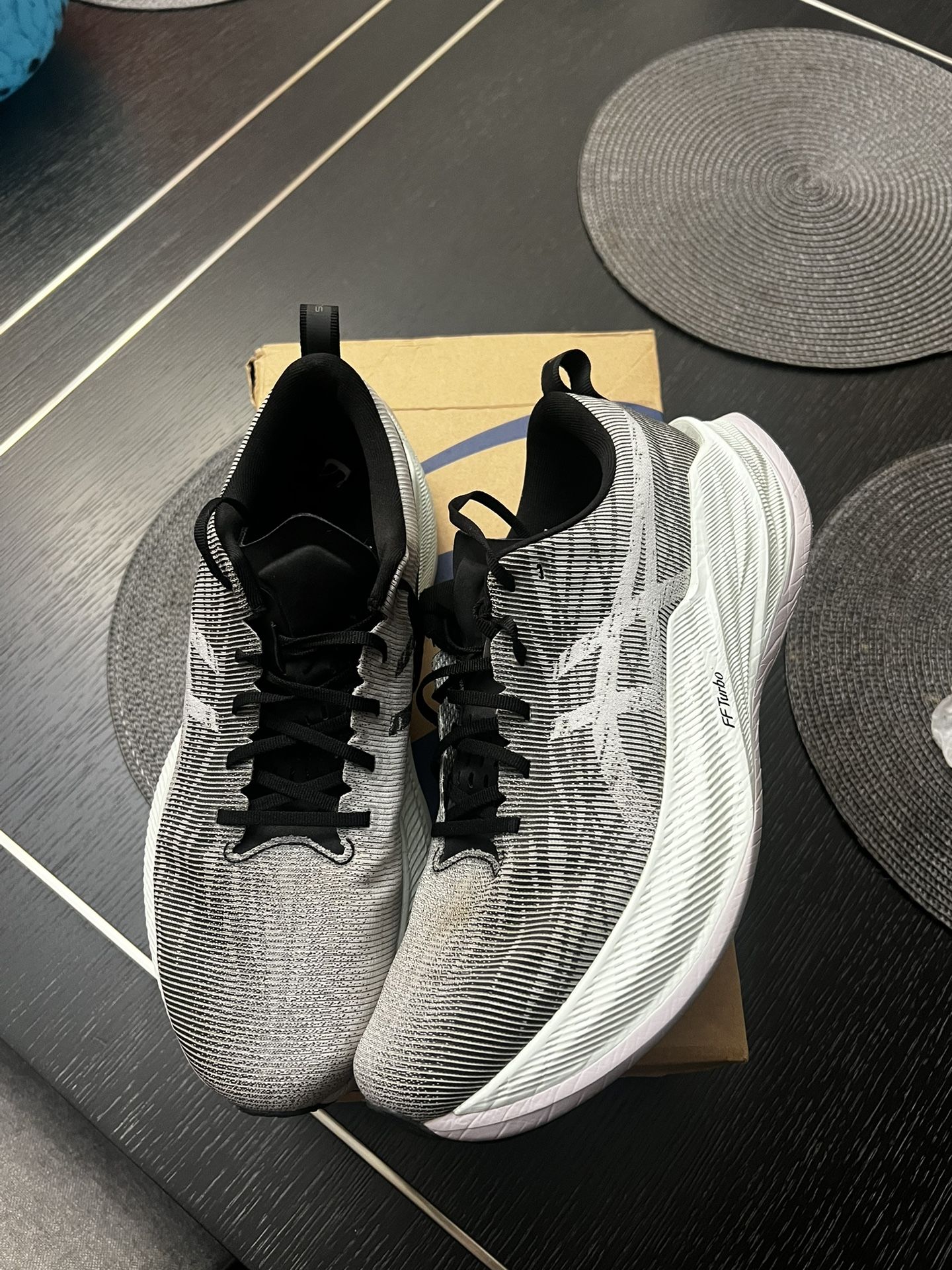 Ascis Superblast Size 11
