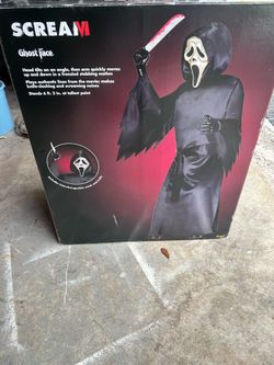 Spirit Halloween Ghostface