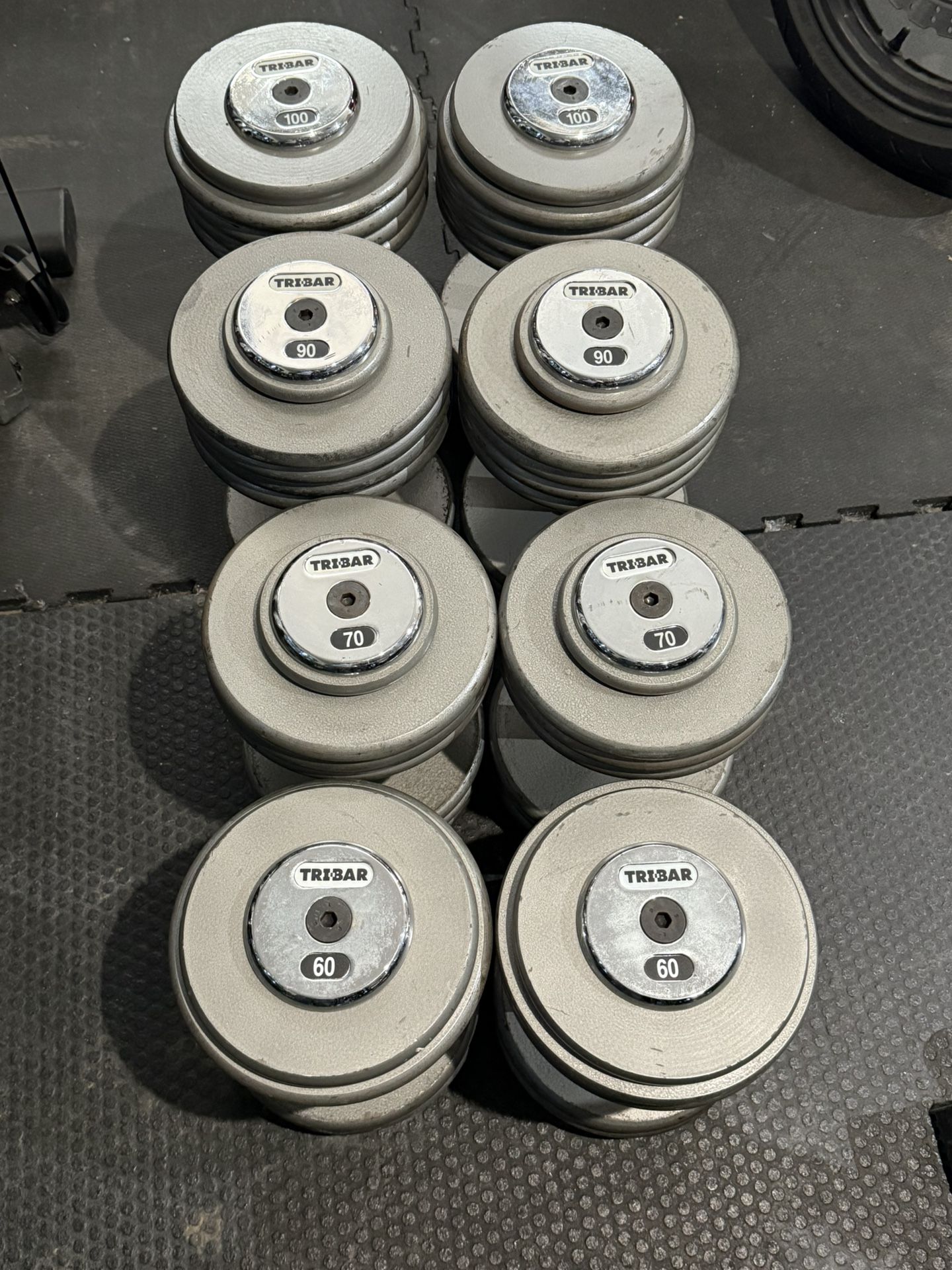 Dumbbells (100,90,70,60)