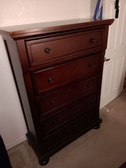 5 Drawer Cherry Wood Dresser
