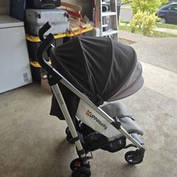 Uppababy G-luxe Stroller In Good Condition 