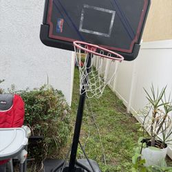 Basketball Hoop 