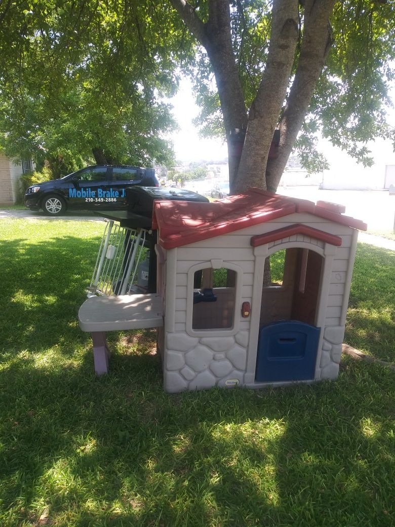 Outdoor playhouse