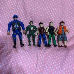 Action Figures 