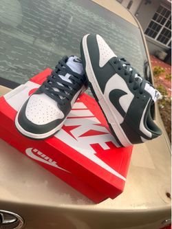 Green low dunks size 10 men