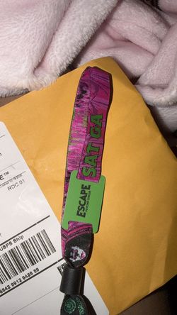 Escape sat tix