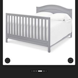 Charlie Convertible Crib 4-in-1 