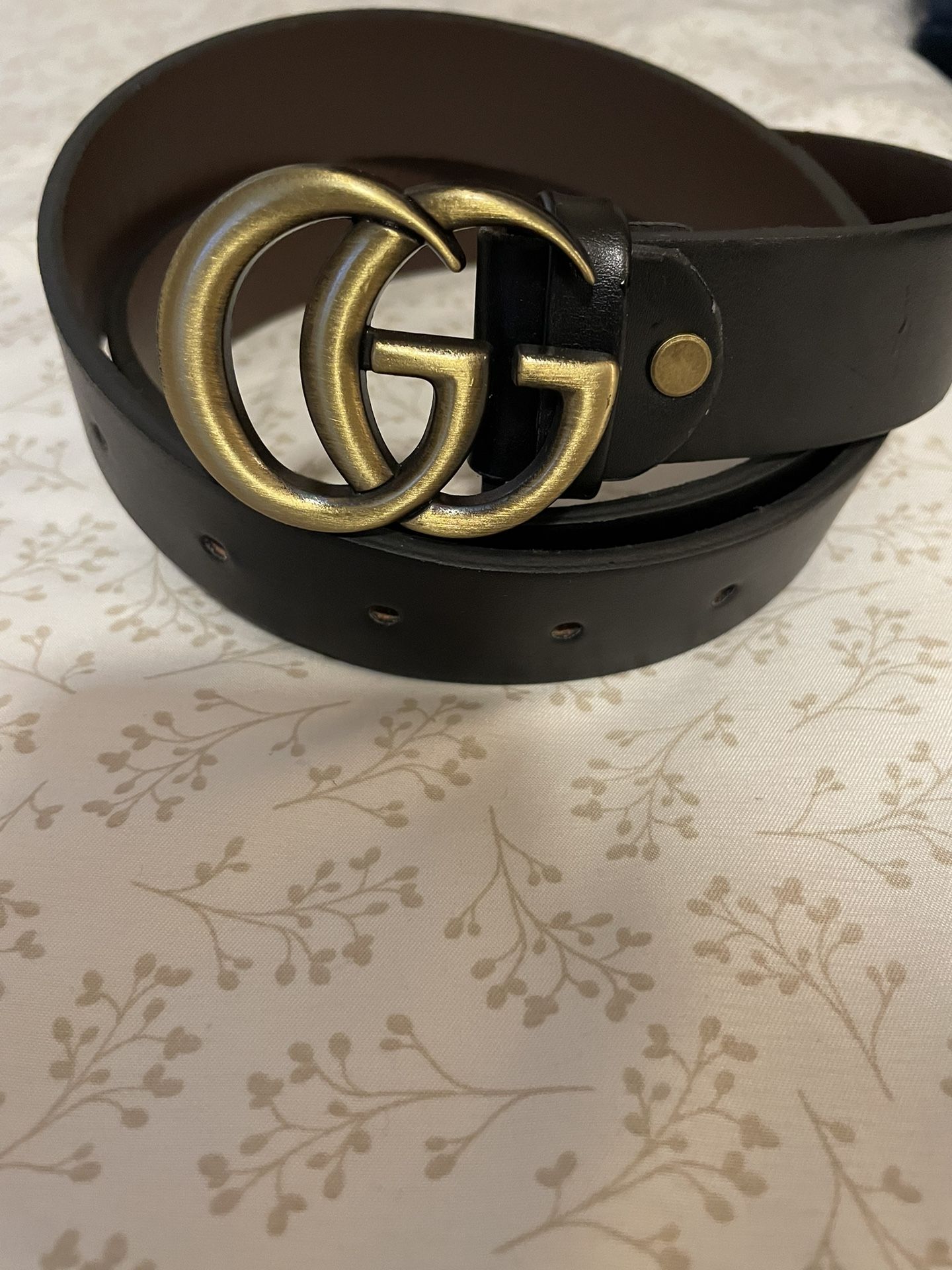 Woman’s Authentic Gucci Belt