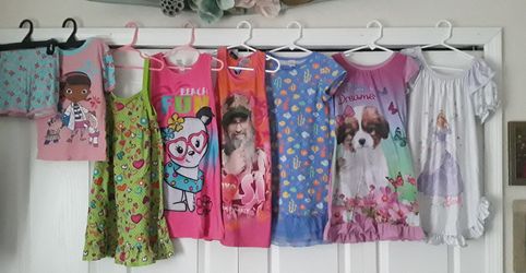 Girls Nightgowns size 7/8 lot