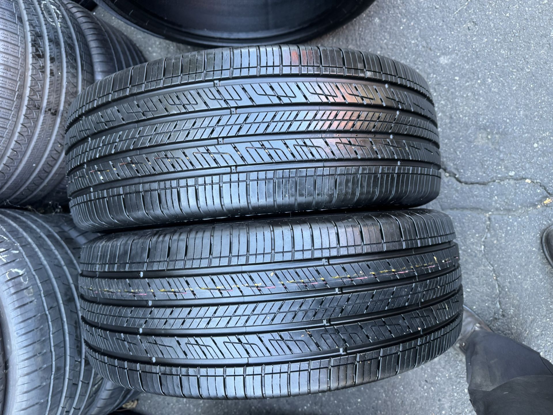 I Have 2 Tires 255-60-19 Kumho 85% Tread Life $150 For Both Mounted And Balanced 